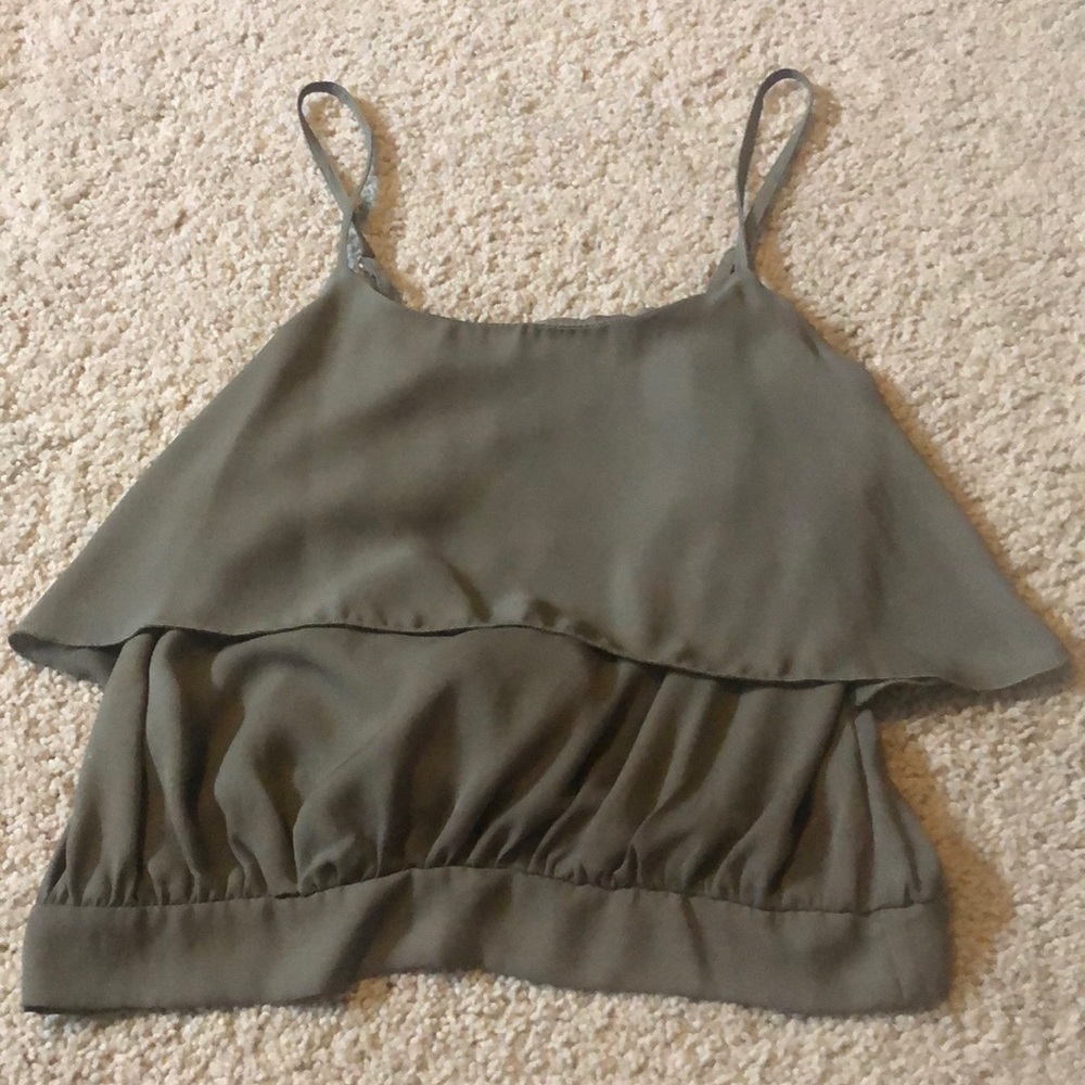 Backless tank